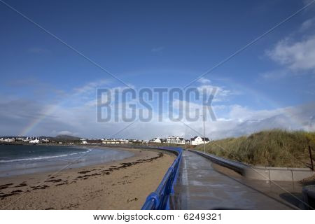 Arco-íris mais Trearddur Bay