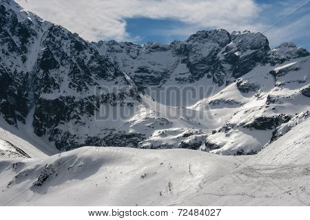Winter panorama of Tatra mountains