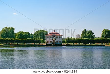 Małe Ermitage w Peterhof