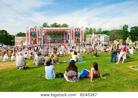 วันของครอบครัว ความรัก และภักดี