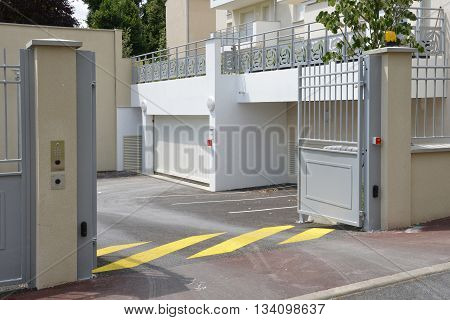 Verneuil sur Seine; city France - july 9 2015 : apartment block in summer