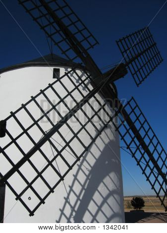 Witte windmolen