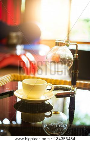 Coffee Cup And Siphon Vacuum Coffee Maker