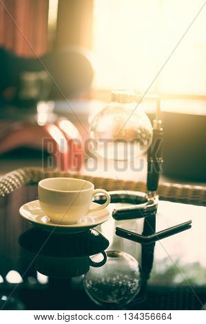 Coffee Cup And Siphon Vacuum Coffee Maker