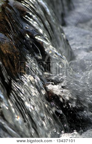 su düşüşü Hışır