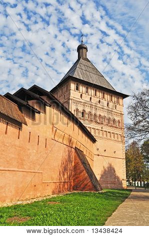 Duvar ve eski Rus kule manastır
