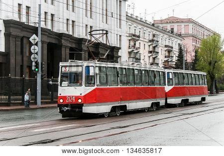 Tram Model 71-605