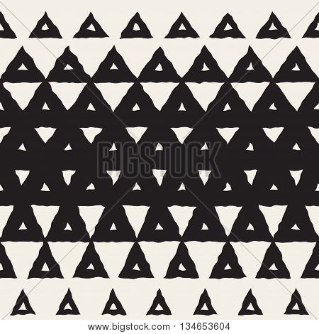 Vector Seamless Black And White Hand Drawn Triangle Halftone Pattern
