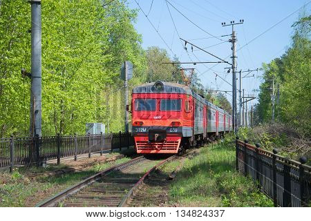SAINT PETERSBURG, RUSSIA - MAY 15, 2016: The train is approaching the platform 