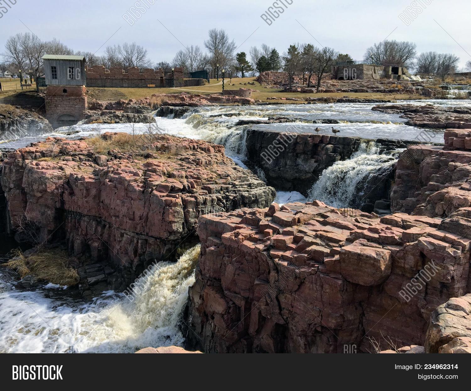 Big Sioux River Flows Image & Photo (Free Trial) Bigstock