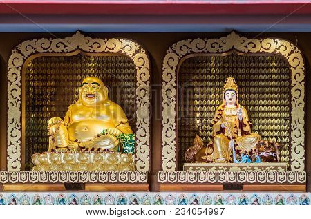 Hacienda Heights, Ca, Usa - March 23, 2018: Closeup Of The Buddha And Avalokitesvara, Guanyin, Golde