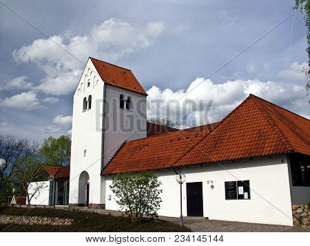 Nærum Church 2003
