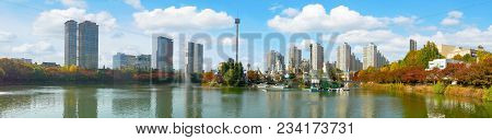 Seoul, South Korea - October 30, 2017: Korea Cityscape With Lotte World Amusement Park Around Seokch