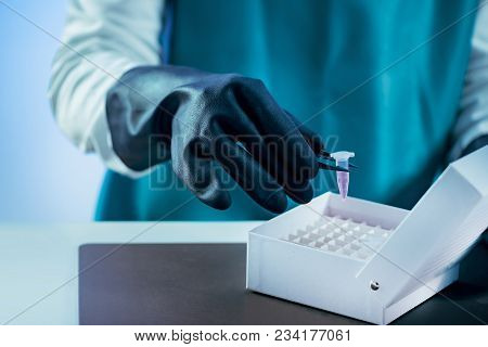 Preserving Biological Samples At Ultra-low Temperetures