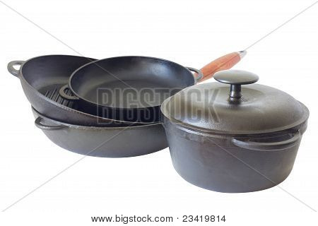 무 쇠 프라이팬과 냄비