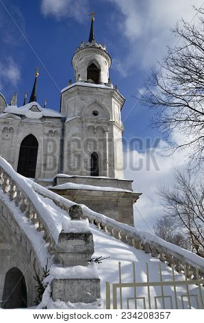 HOMESTEAD Vorontsov-Dashkova-HOMESTEAD complex in the Park near the village of Bykovo, near the town