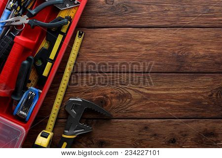 Tool Box Set Containing A Hammer, Pliers, Screwdriver, Removable Screwdriver Heads And Other Equipme