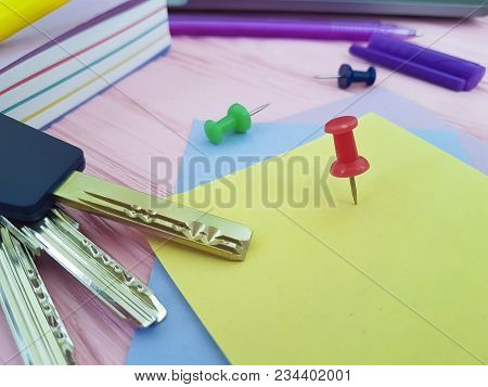 Pushpin Notepad Keys Office Stationery, Writing, Laptop, Pink Wooden, Colored Paper, Keys