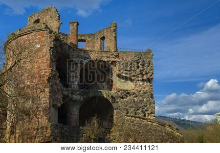 Beautiful View Of The Heidelberg Castlet On The River Side Of Neckar On March 31, 2018 In Heidelberg
