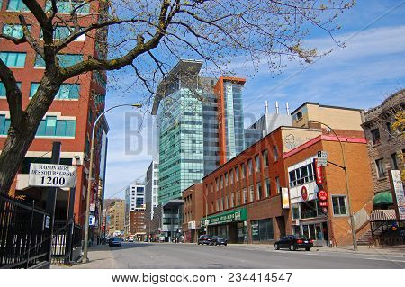 Montreal - May 3, 2009: Historic Building On Rue Guy Near Rue Sainte-catherine In Montreal, Quebec, 