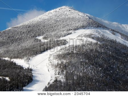 Montaña para esquiar
