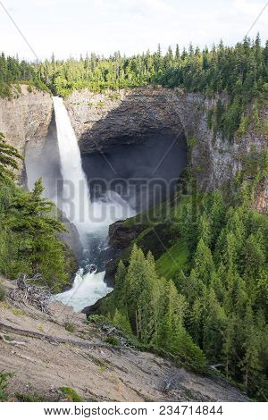Helmcken Falls In Wells Gray Provincial Park Near Clearwater, British Columbia, Canada Helmcken Fall