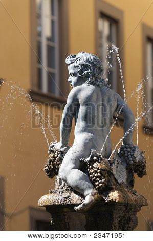 Prato (Toscane), oude fontein
