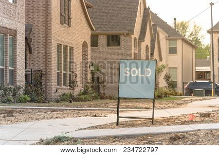 Newly Built Detached Single-family Home Sold Out In America
