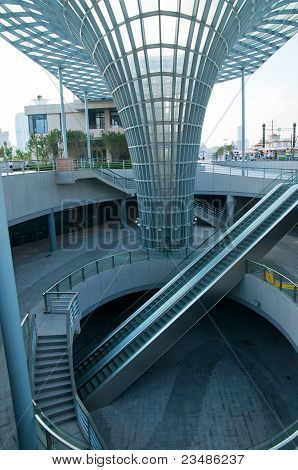 Nuovo lato di Puxi Bund di Shanghai