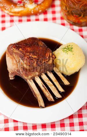 maialino pasto di maiale