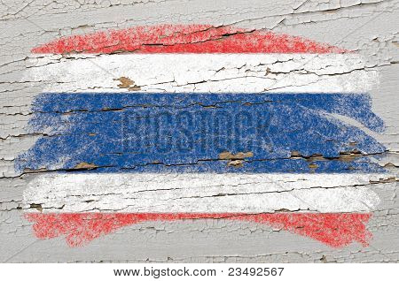 Bandera de Tailandia en Grunge textura de madera pintado con tiza