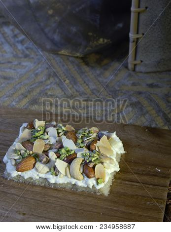 Madlooga, Arabic Sweets For Ramadan And Eid