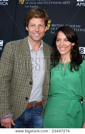 LOS ANGELES - SEP 17: Jamie Bamber přijíždí na 9. roční BAFTA Los Angeles TV Tea Party. na L'E