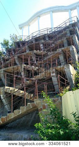 Many Stairs To The Top