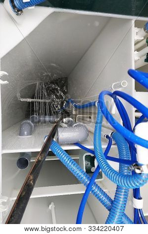 Installation And Connection Of The Sump To The Mains.