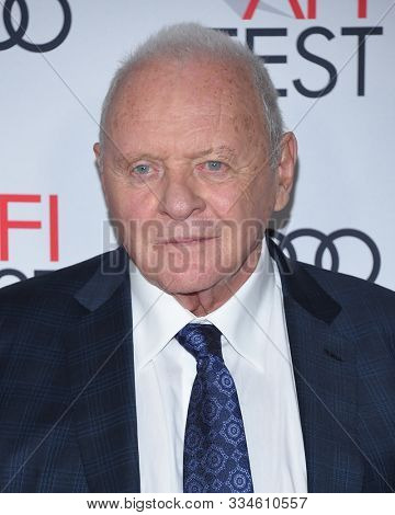 LOS ANGELES - NOV 18:  Sir Anthony Hopkins arrives for the ÃThe Two PopesÃ AFI Premiere on November 18, 2019 in Hollywood, CA                