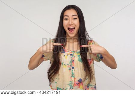 Wow, Im Winner, Pretty Asian Girl With Long Hair In Summer Blouse Pointing Herself And Looking At Ca