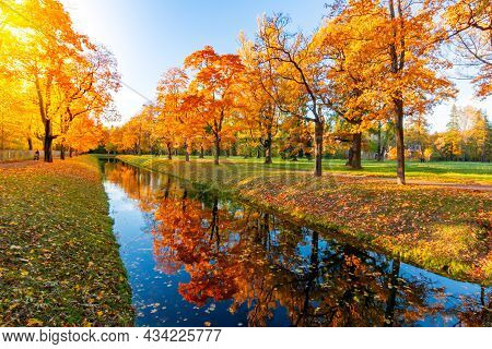 Obvodny Canal In Autumn In Alexander Park, Tsarskoe Selo (pushkin), Saint Petersburg, Russia