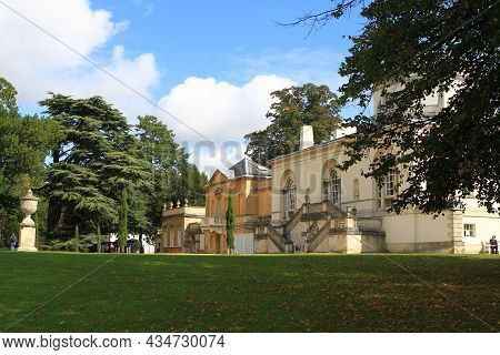 Chiswick House And Gardens, London, 2017. A 