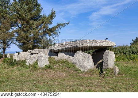 The Gallery Grave Of Île-grande (also Called Ty-lia Or Ty-ar-c'horrandoned) Is Located In The Cente