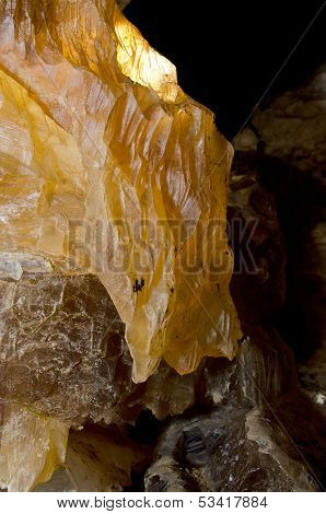 Cave gypsum plate