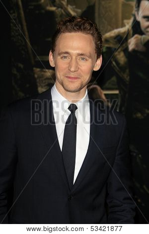 LOS ANGELES - NOV 4:  Tom Hiddleston at the Thor: The Dark World' Premiere at El Capitan Theater on November 4, 2013 in Los Angeles, CA