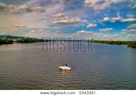 loď
