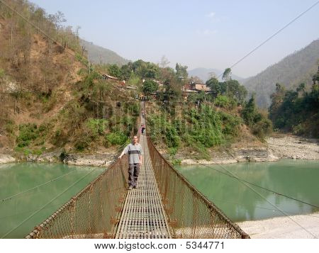 Swingbridge