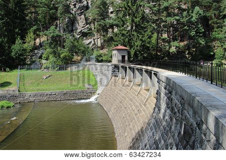 Vresnik Dam