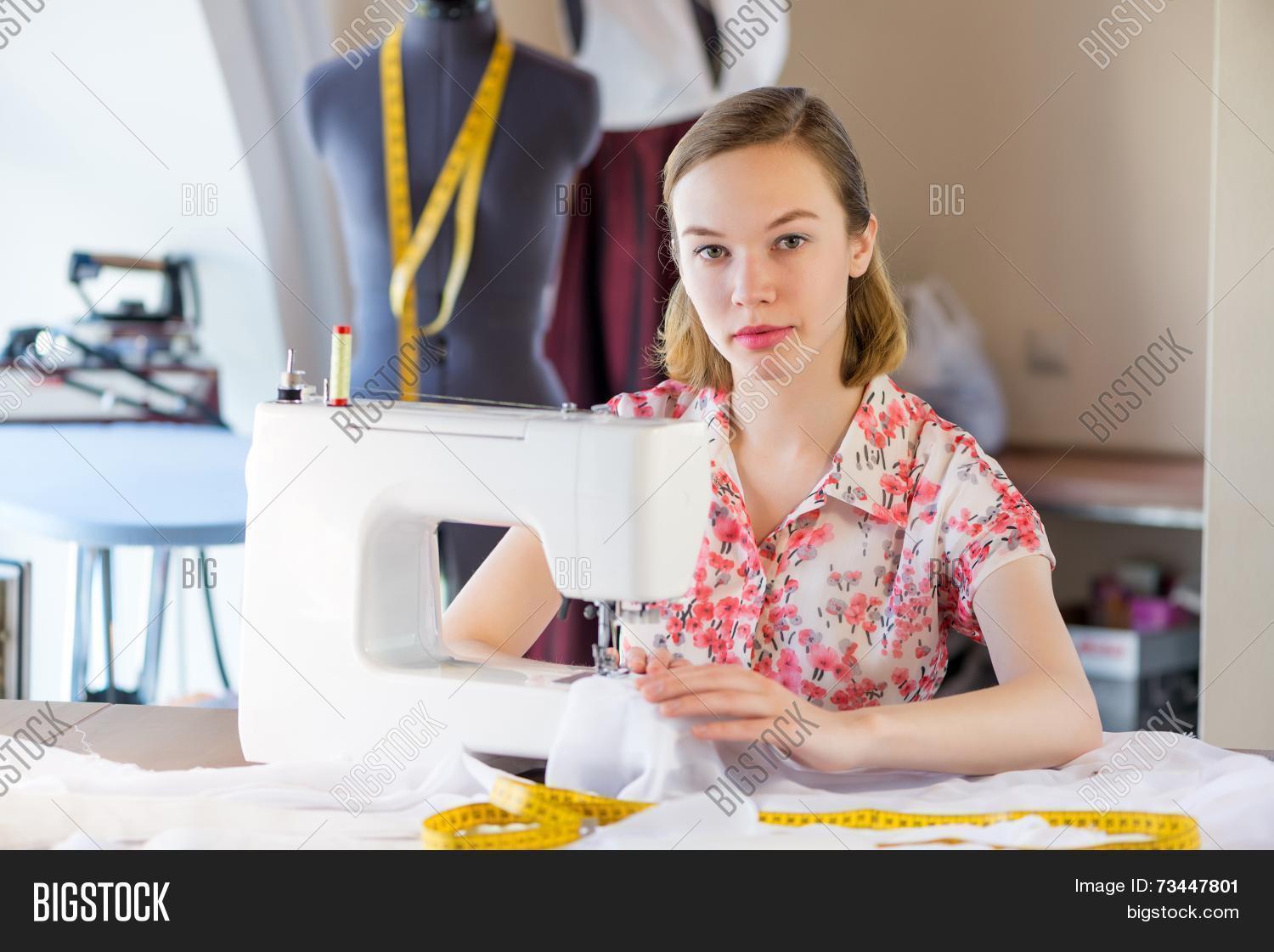 Sojie - seamstress. If this seamstress. If this seamstress. Закройщик швейного производства. Sojie - seamstress.
