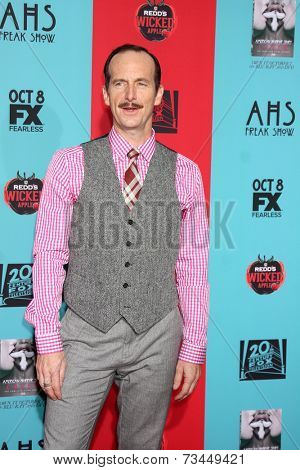 LOS ANGELES - OCT 5:  Denis O'Hare at the 