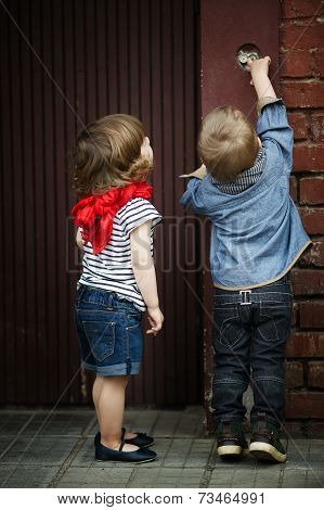 children play with intercom