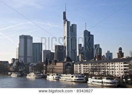 Panoramę Frankfurtu
