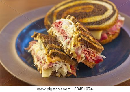 Reuben Chips Pickle